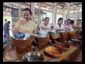 กิจกรรมตักบาตรเช้าเข้า@โรงเรียนโพนสวางพิทยาคม