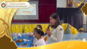 "กิจกรรมตักบาตรเช้า เข้าโรงเรียน ย้ำเตือนนโยบายติดตามโรงเรียนคุณสุข" กลุ่มเครือข่ายพัฒนาคุณภาพการศึกษาสามชัย ณ โรงเรียนบ้านหนองกุงใหญ่ วันที่ 7 พฤศจิกายน 2568