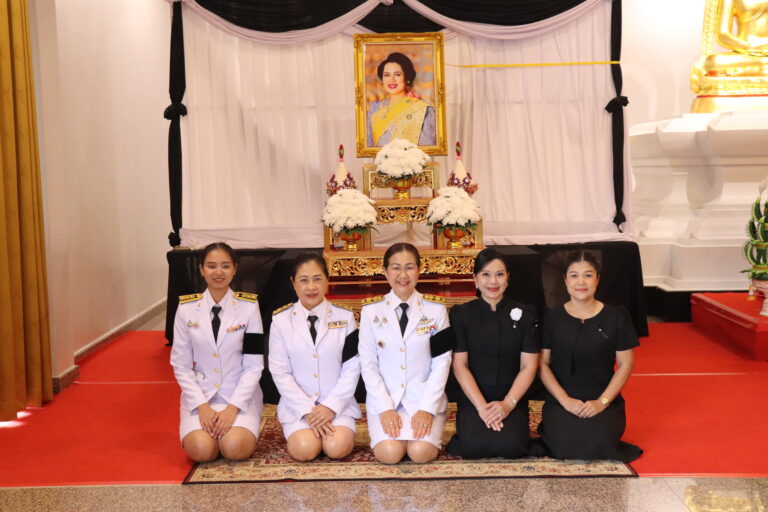 เข้าร่วมพิธีบำเพ็ญกุศลปัณรสมวาร 15 วัน เพื่ออุทิศถวายเป็นพระราชกุศลแด่สมเด็จพระนางเจ้าสิริกิติ์ พระบรมราชินีนาถ พระบรมราชชนนีพันปีหลวง