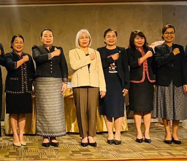 การประชุมเชิงปฏิบัติการ การขับเคลื่อนโครงการตามข้อเสนอการบริหารงานเชิงพื้นที่แบบบูรณาการตามหลักปรัชญาของเศรษฐกิจพอเพียงด้านการศึกษาในพื้นที่จังหวัดกาฬสินธุ์